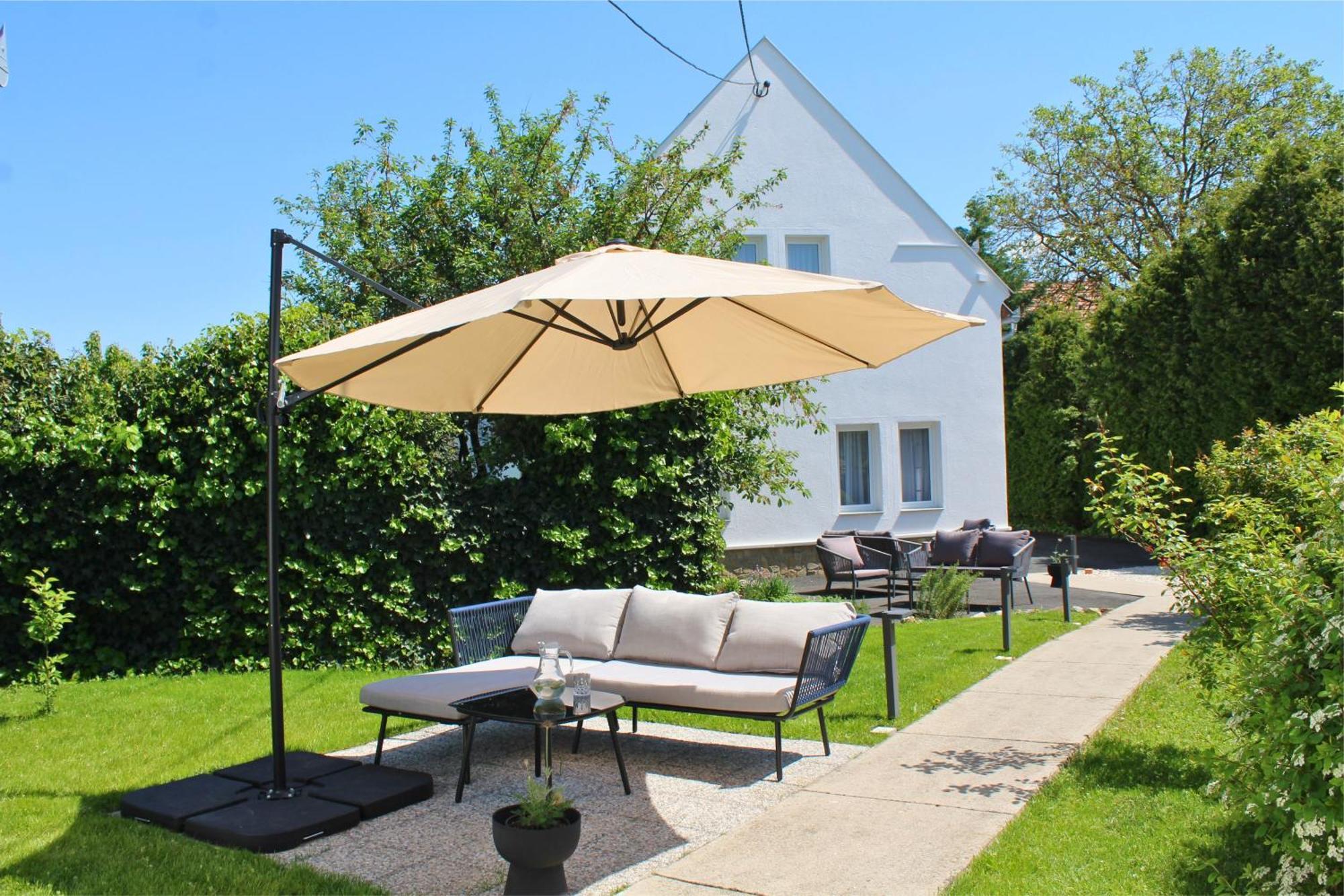 Bed and breakfast The Secret Garden - Keszthely Extérieur photo